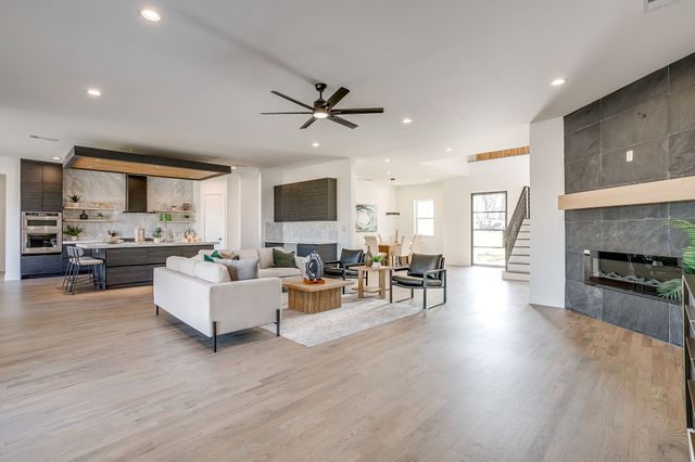 212 W Cottage Hill Parkway, Weston, TX 75009
