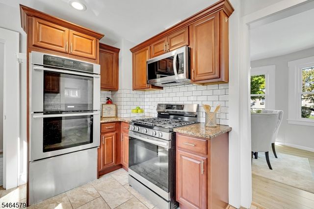 345 Broughton Ave, Bloomfield Twp., NJ 07003
