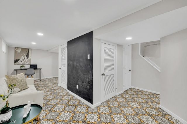 345 Broughton Ave, Bloomfield Twp., NJ 07003