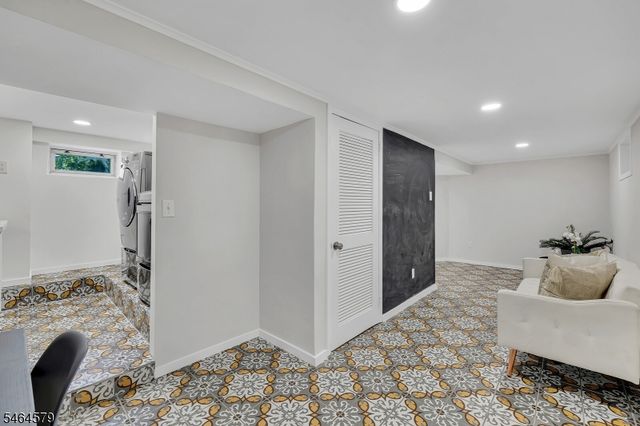 345 Broughton Ave, Bloomfield Twp., NJ 07003