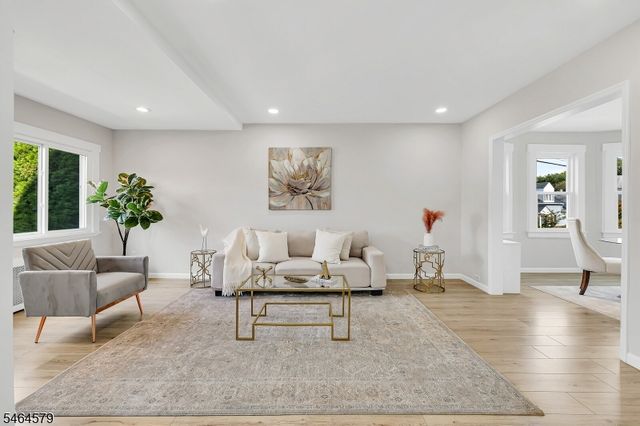 345 Broughton Ave, Bloomfield Twp., NJ 07003