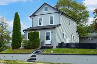 345 Broughton Ave, Bloomfield Twp., NJ 07003
