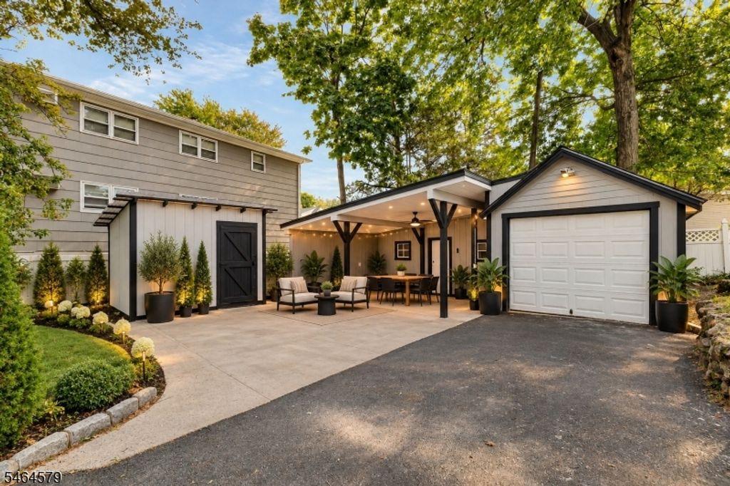 345 Broughton Ave, Bloomfield Twp., NJ 07003 — photo 4