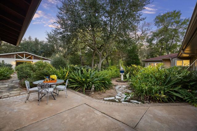 53 Rollingwood Drive, Houston, TX 77080