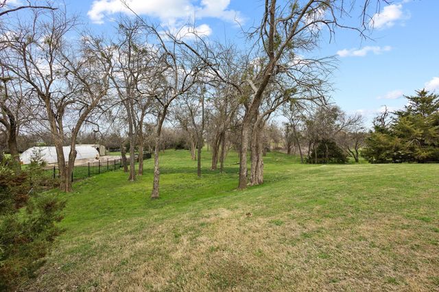 411 Kerfoot Drive, Gunter, TX 75058