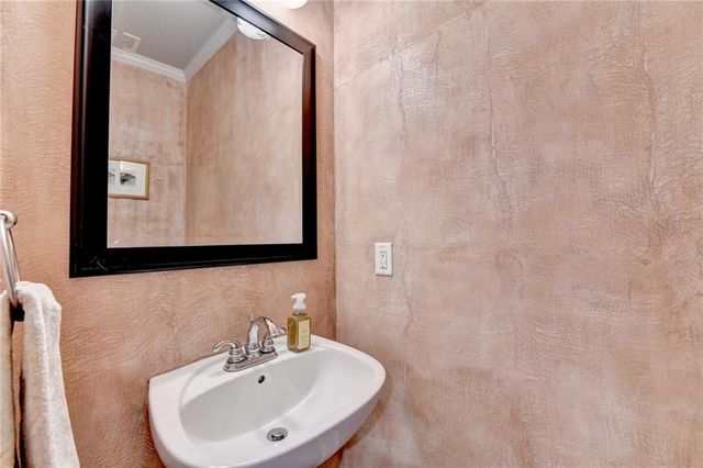 5915 Vista Brook Drive, Suwanee, GA 30024