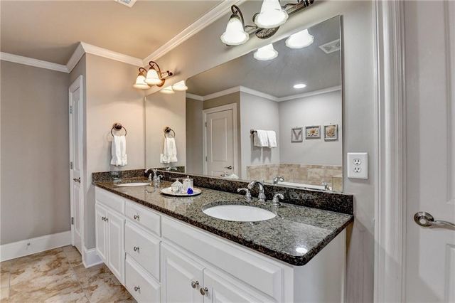 5915 Vista Brook Drive, Suwanee, GA 30024