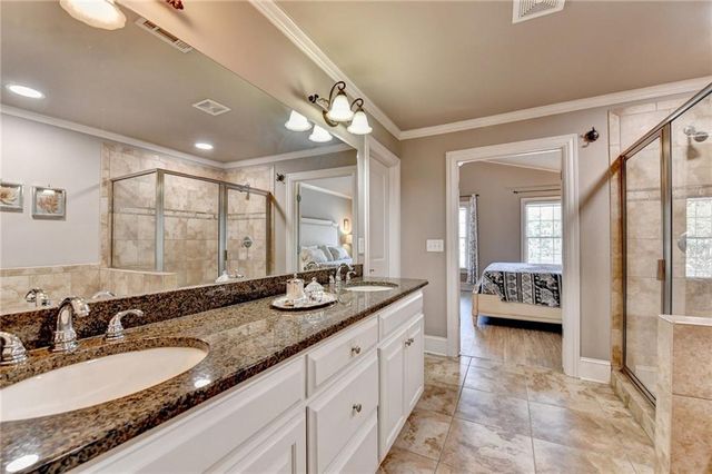 5915 Vista Brook Drive, Suwanee, GA 30024