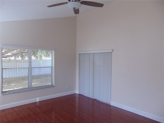 17883 SW 5th St, Pembroke Pines, FL 33029