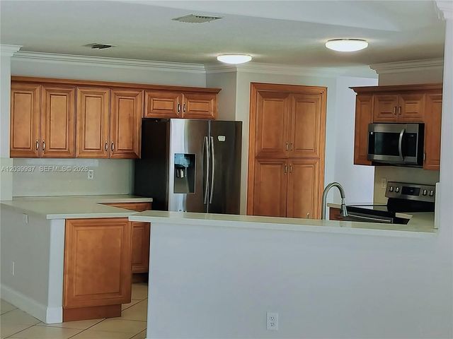 17883 SW 5th St, Pembroke Pines, FL 33029