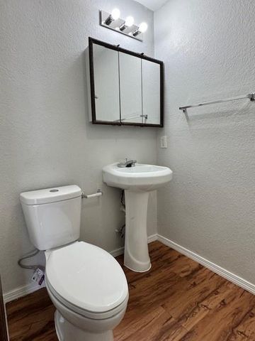 1410 NE 11th Street, Oklahoma City, OK 73117