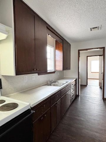 1410 NE 11th Street, Oklahoma City, OK 73117