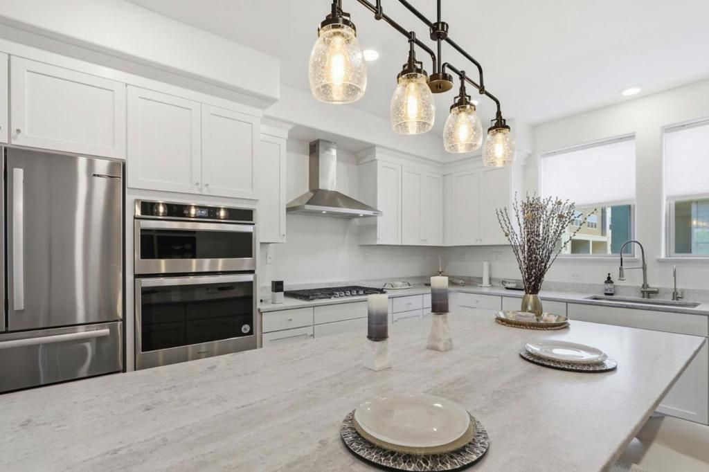 Image 11 of property listing at 6709 Magnetic Loop, San Jose, CA 95119