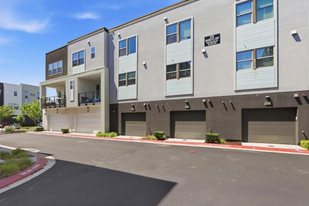 Image 36 of property listing at 6709 Magnetic Loop, San Jose, CA 95119