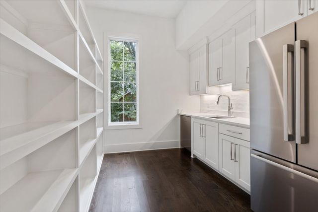 438 Lynnwood Blvd, Nashville, TN 37205