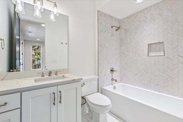 438 Lynnwood Blvd, Nashville, TN 37205