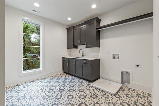 438 Lynnwood Blvd, Nashville, TN 37205