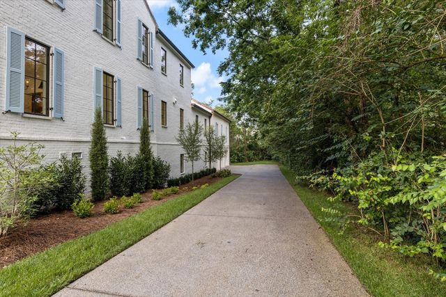 438 Lynnwood Blvd, Nashville, TN 37205