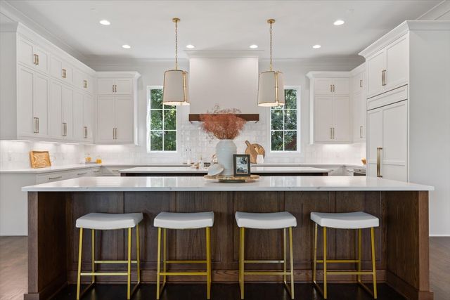 438 Lynnwood Blvd, Nashville, TN 37205