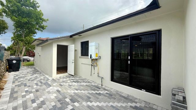 1130 N K Street, Lake Worth Beach, FL 33460