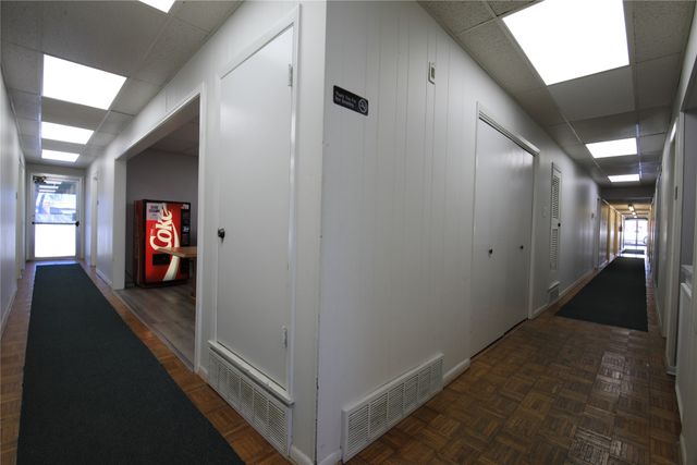 3600 W Pioneer Parkway 15, Pantego, TX 76013