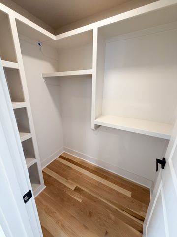 903B Delmas Ave, Nashville, TN 37216