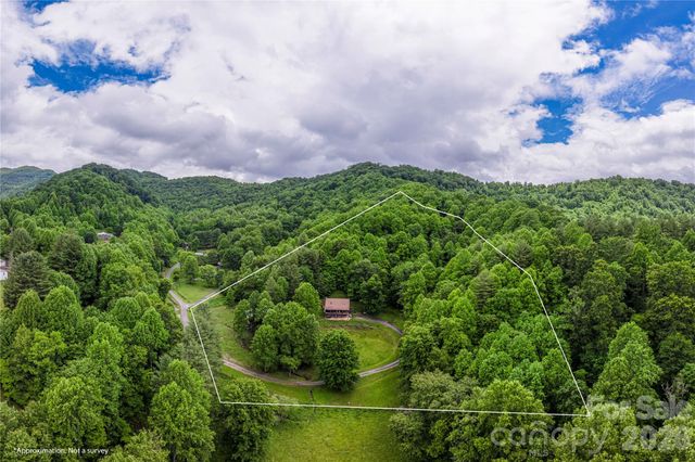 262 Gibson Branch Road, Clyde, NC 28721