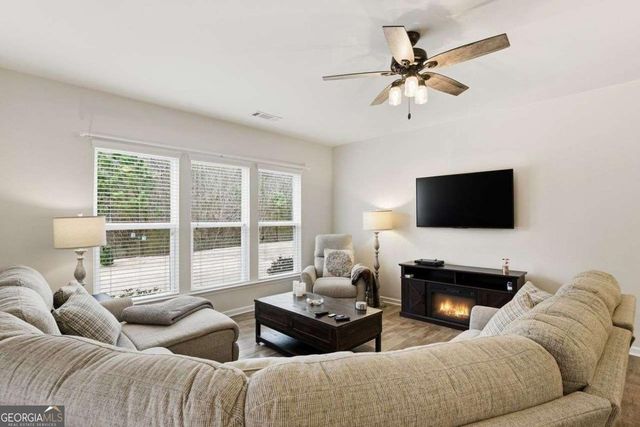 110 Wood Hollow Drive, Woodstock, GA 30188