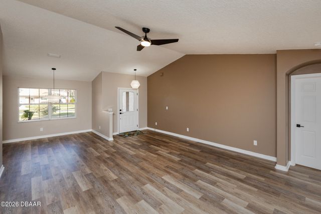 9 Slipper Flower Path E, Palm Coast, FL 32164