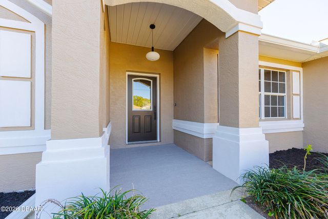 9 Slipper Flower Path E, Palm Coast, FL 32164