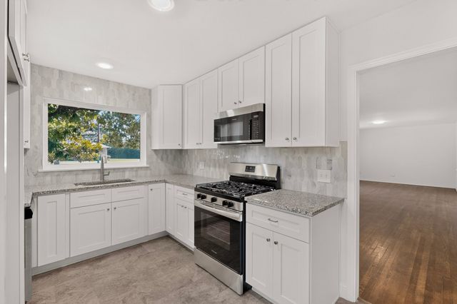 405 Easton Road, Dallas, TX 75218