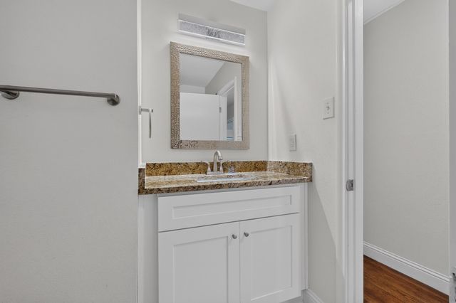 405 Easton Road, Dallas, TX 75218