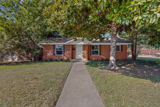 405 Easton Road, Dallas, TX 75218