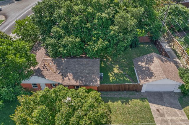 405 Easton Road, Dallas, TX 75218