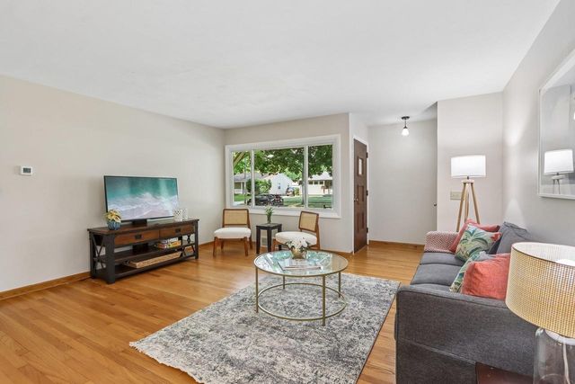 5509 Dahlen Drive, Madison, WI 53705