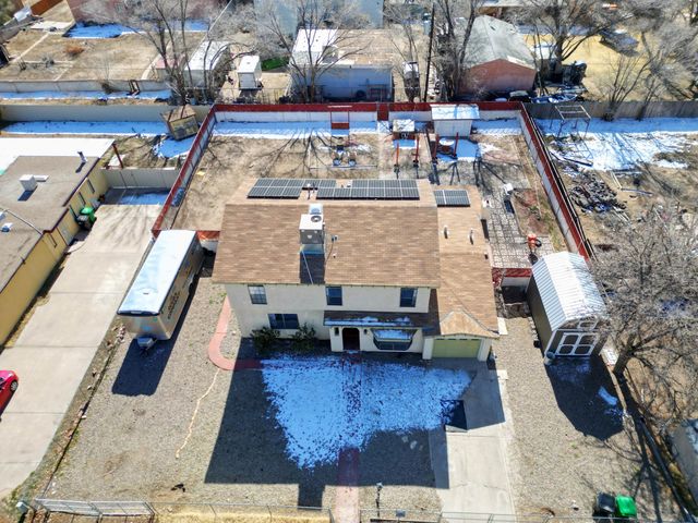 1812 Quiet Lane SW, Albuquerque, NM 87105