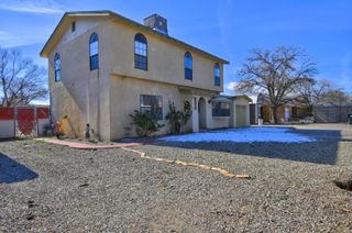 1812 Quiet Lane SW, Albuquerque, NM 87105
