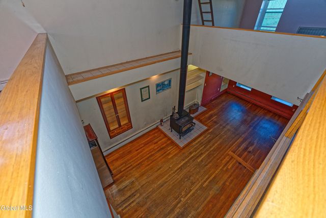 2142 5th Avenue, Troy, NY 12180