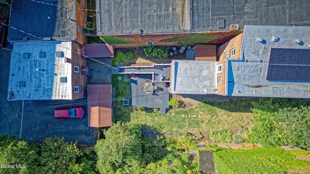 2142 5th Avenue, Troy, NY 12180