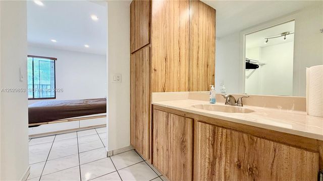 8045 SW 107th Avenue 309, Miami, FL 33173