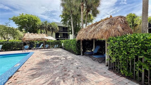 8045 SW 107th Avenue 309, Miami, FL 33173