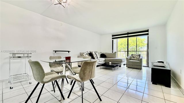 8045 SW 107th Avenue 309, Miami, FL 33173