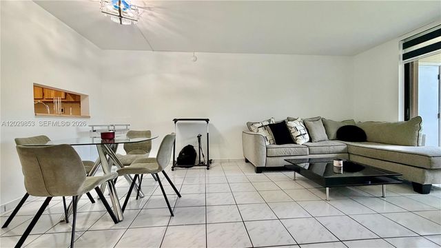 8045 SW 107th Avenue 309, Miami, FL 33173