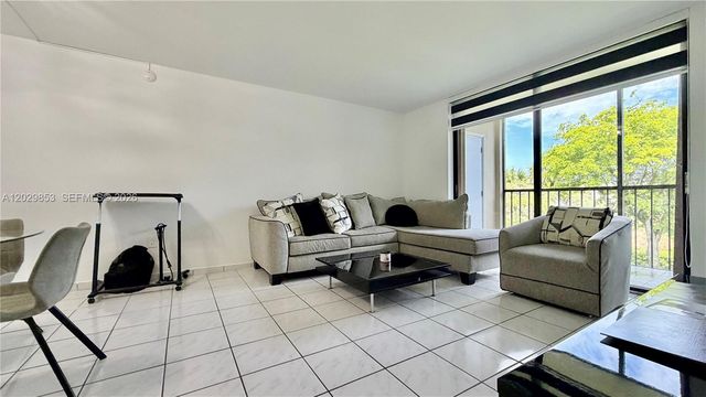 8045 SW 107th Avenue 309, Miami, FL 33173