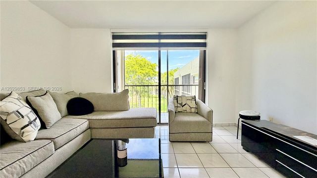 8045 SW 107th Avenue 309, Miami, FL 33173