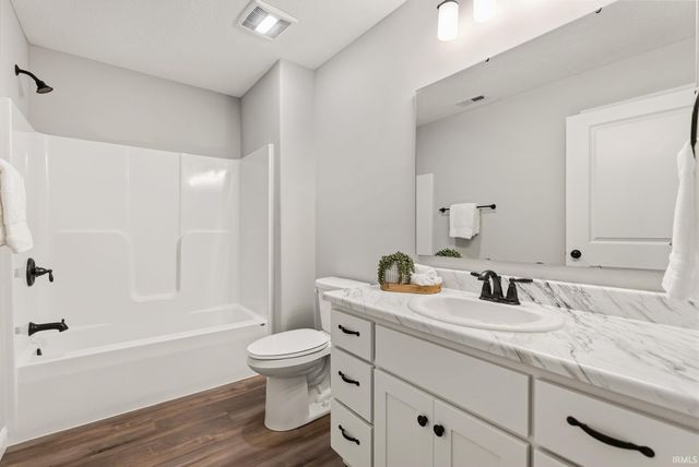 113 Paul Court, Roanoke, IN 46783