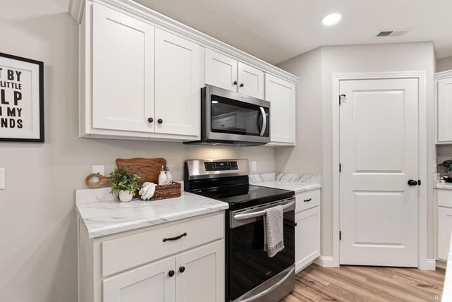 113 Paul Court, Roanoke, IN 46783