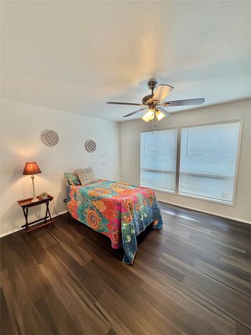 2117 Foxcroft Circle, Denton, TX 76209
