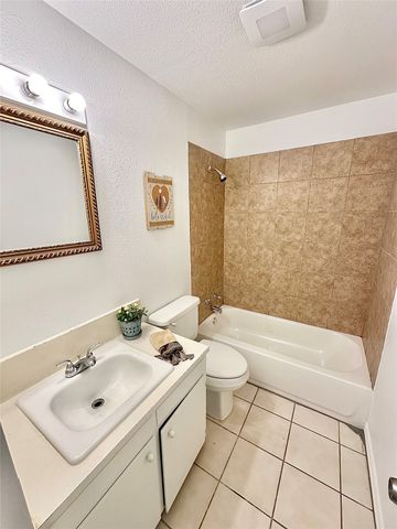 2117 Foxcroft Circle, Denton, TX 76209