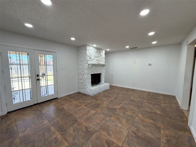 624 Botany Bay Drive, Dallas, TX 75211